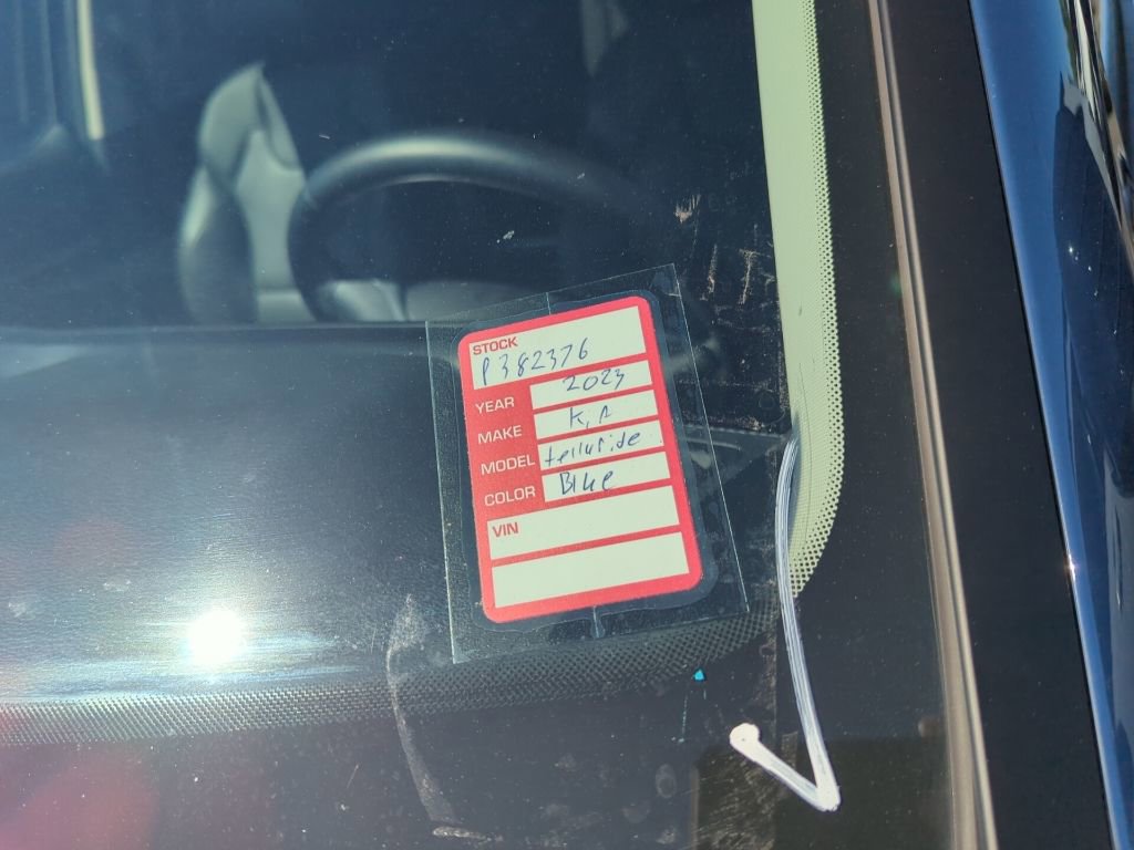 Certified 2023 Kia Telluride EX w/ EX Captain's Chair Package image 5