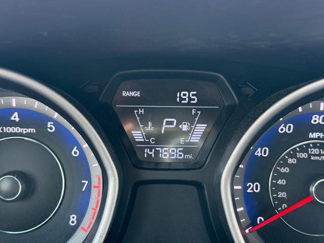 Used 2015 Hyundai Elantra Limited image 17