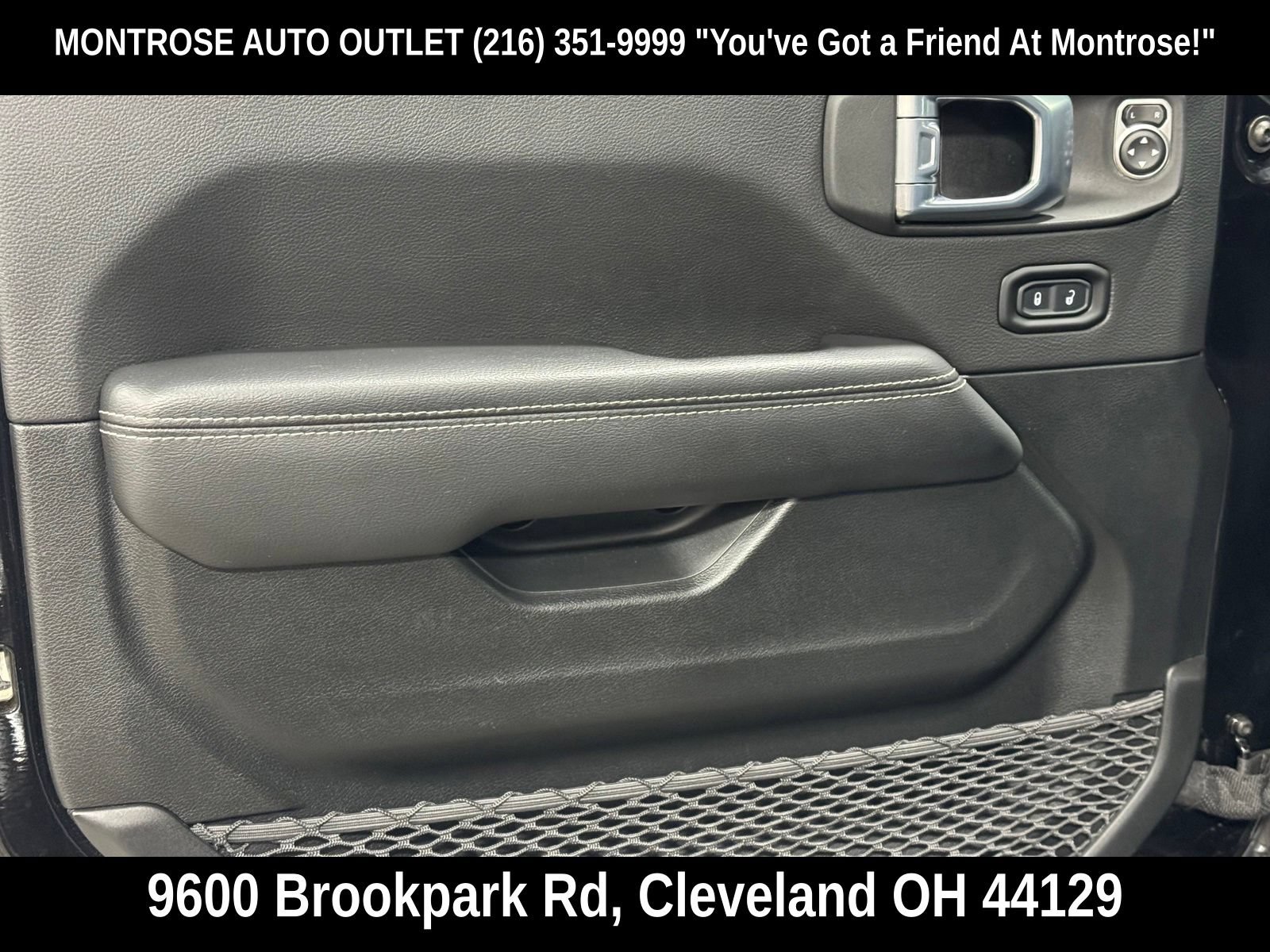 Used 2021 Jeep Wrangler Unlimited Sahara w/ Uconnect 4C Nav & Sound Group AWD/4WD image 14