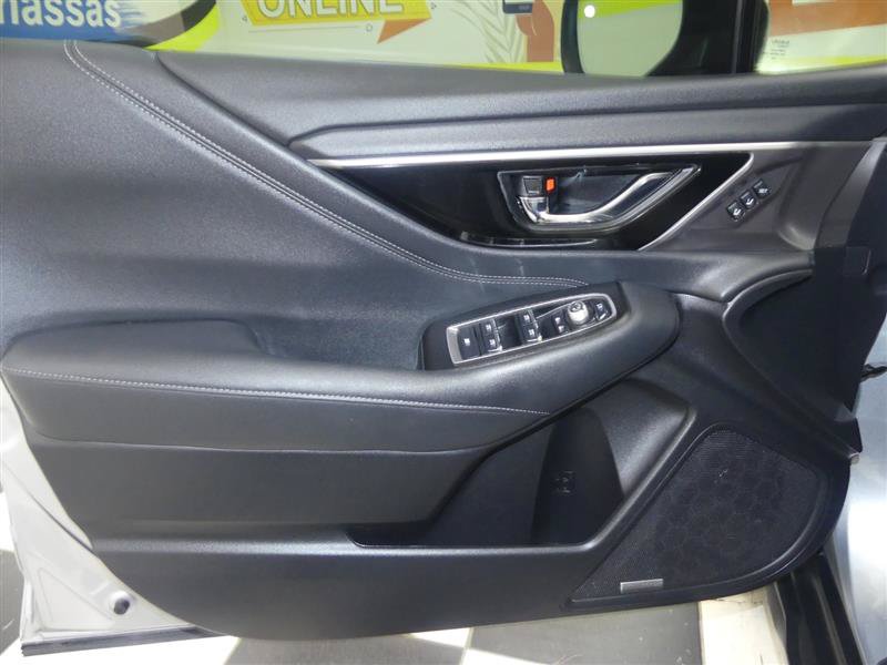 Used 2025 Subaru Outback Touring XT AWD/4WD image 27