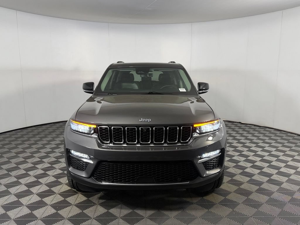 Used 2023 Jeep Grand Cherokee 4WD 4xe w/ Luxury Tech Group II image 3