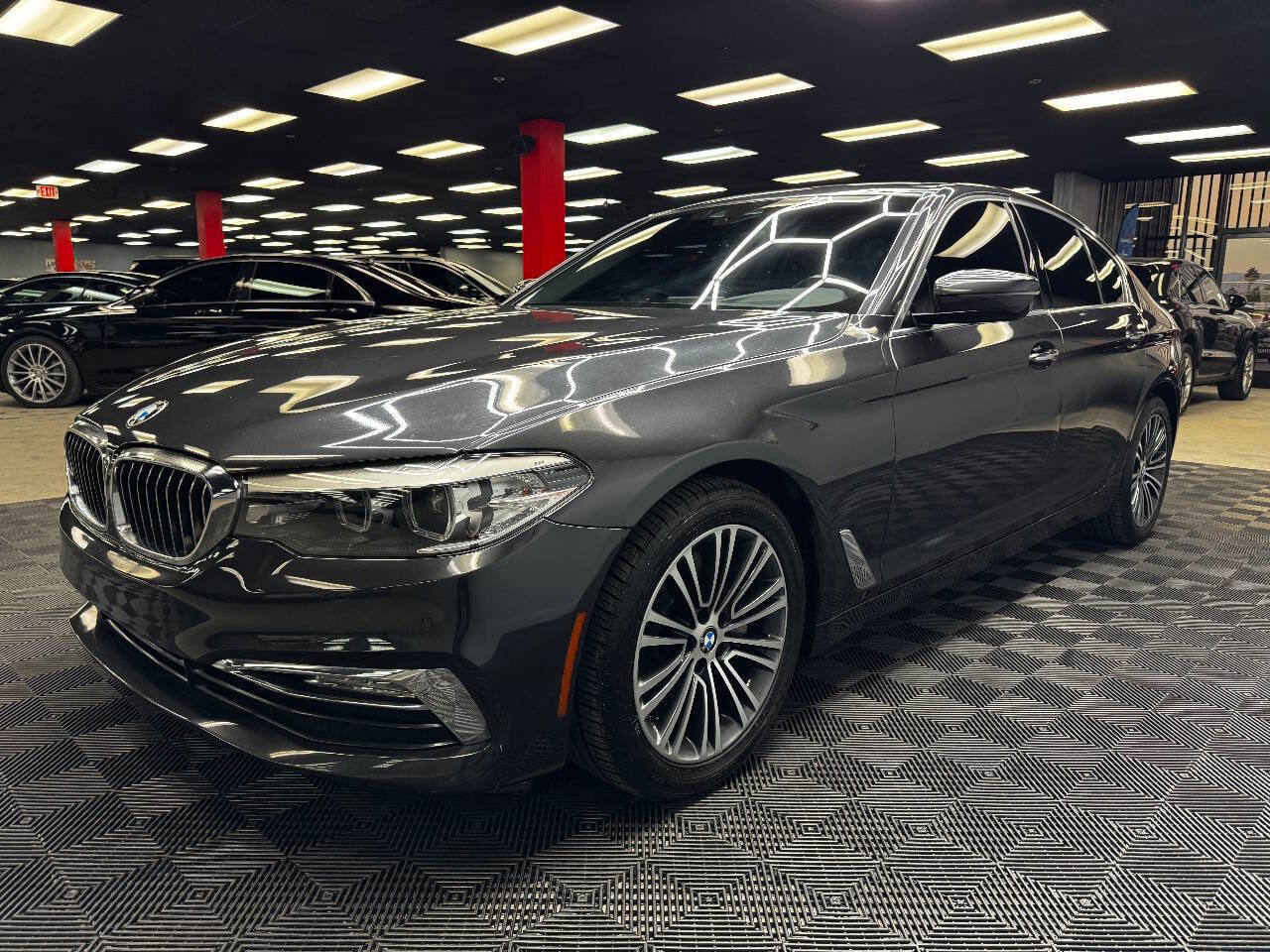 Used 2018 BMW 530i image 6