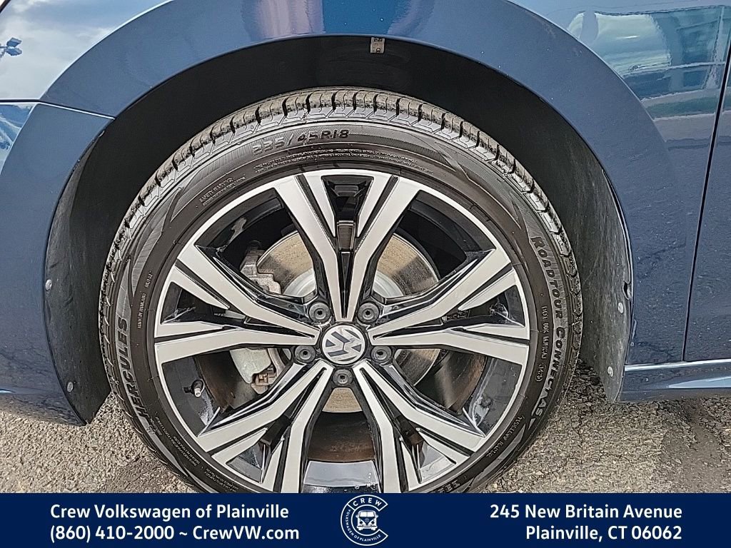 Certified 2022 Volkswagen Passat 2.0T SE FWD image 17