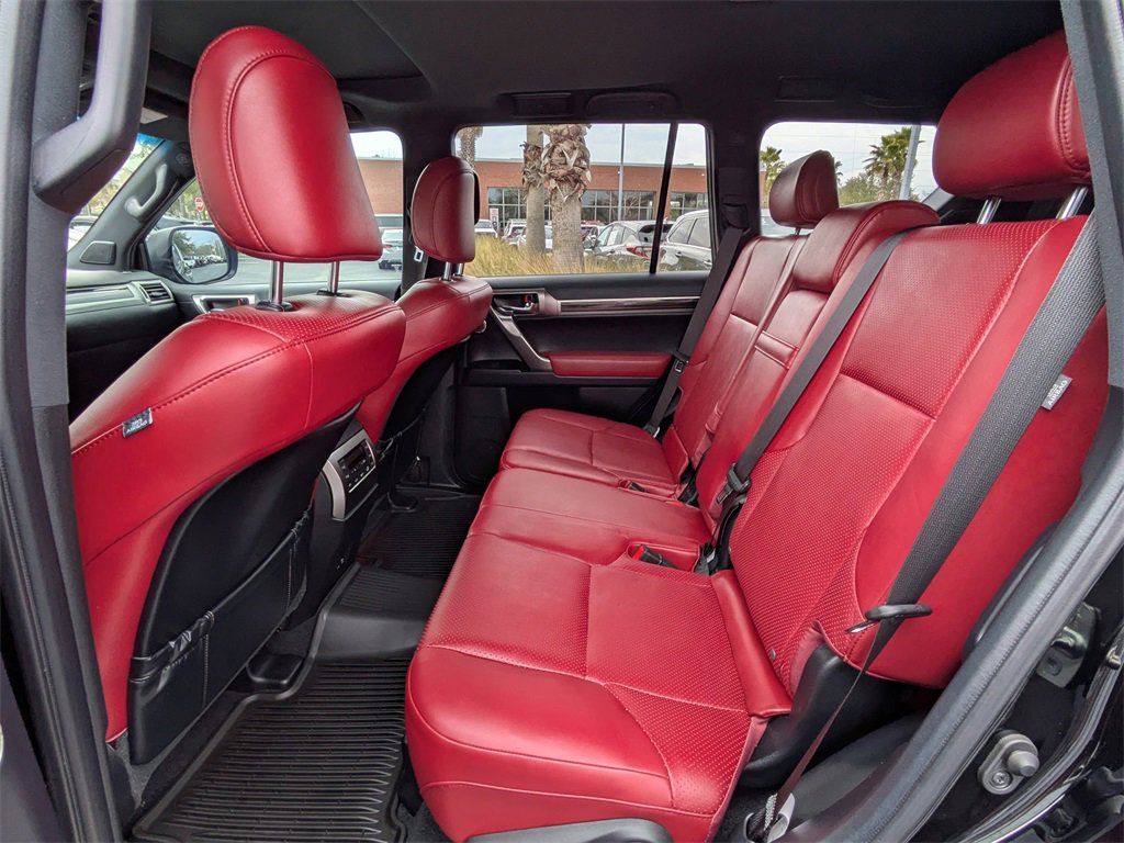 Used 2023 Lexus GX 460 Luxury w/ Accessory Package image 14