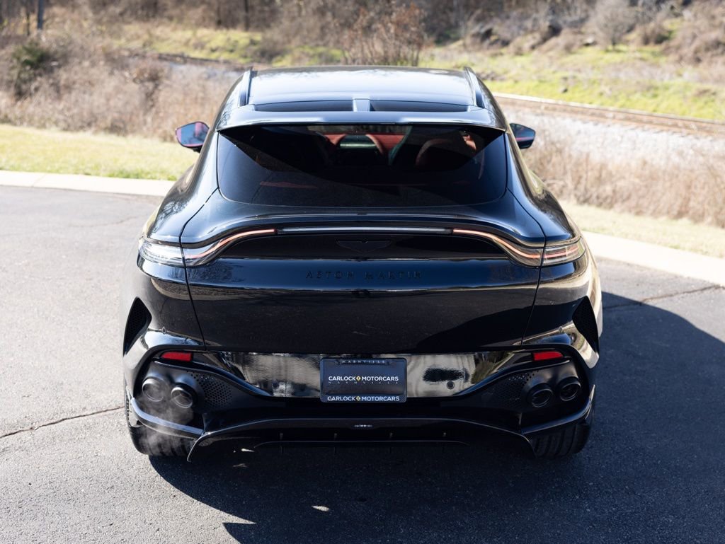 New 2026 Aston Martin DBX 707 image 8