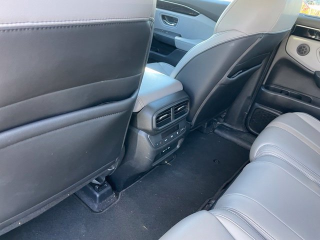 Used 2024 Honda Pilot Touring image 9