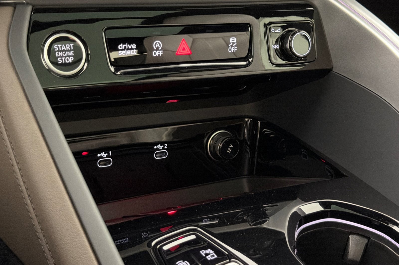 Used 2025 Audi Q5 Premium Plus w/ Premium Plus image 20