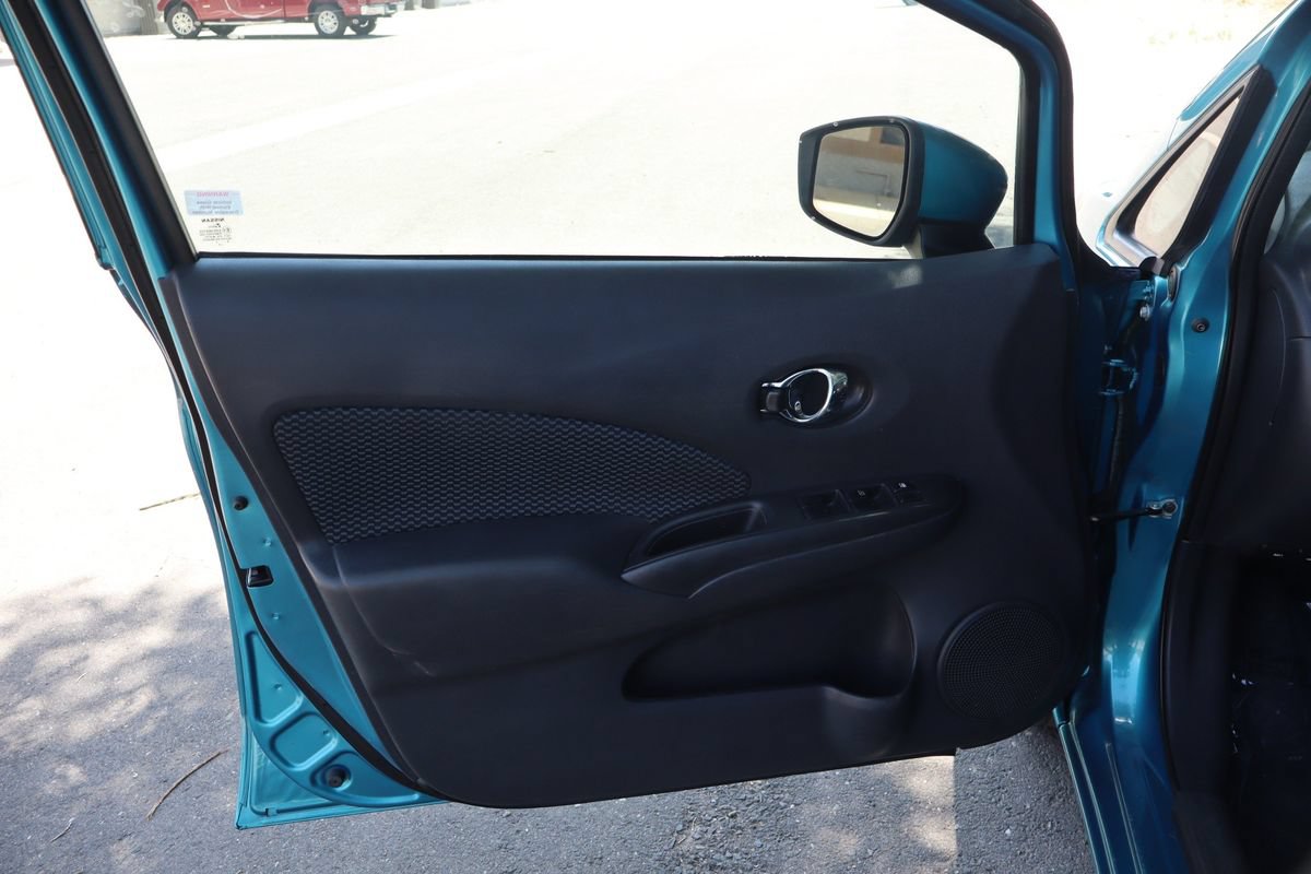 Used 2015 Nissan Versa Note SV FWD image 23