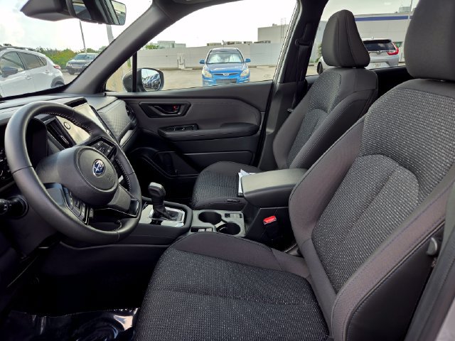 Used 2025 Subaru Forester Premium AWD/4WD image 21