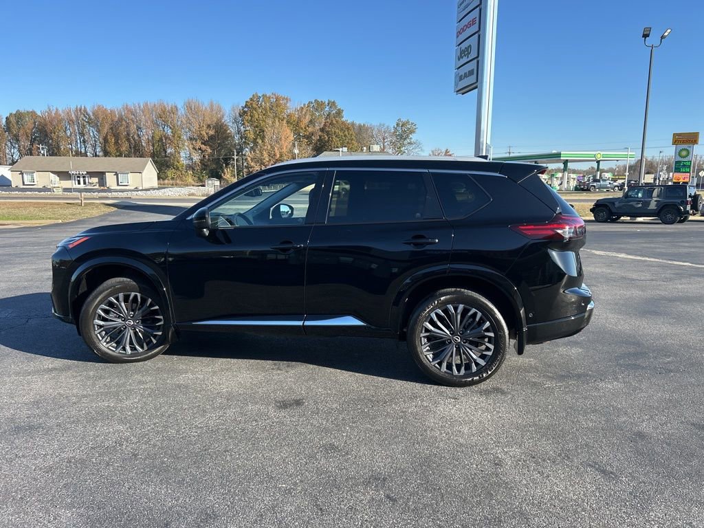 Used 2024 Nissan Rogue Platinum w/ Platinum Premium Package image 9