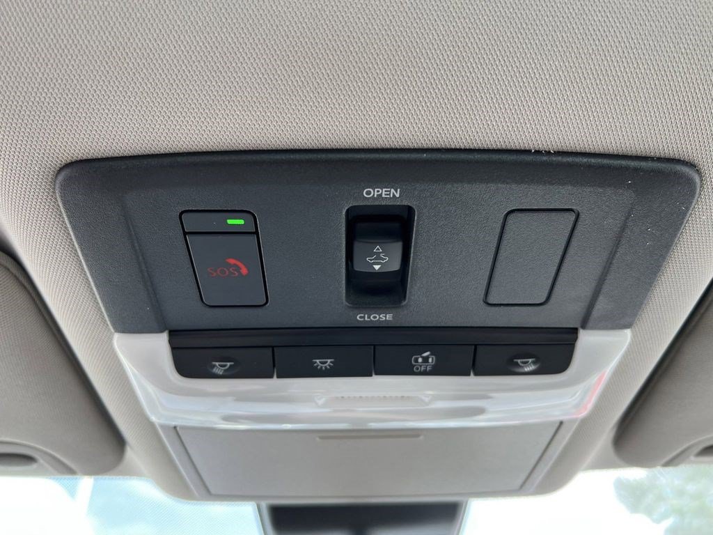 Certified 2025 Nissan Altima 2.5 SV w/ SV Premium Package FWD image 30