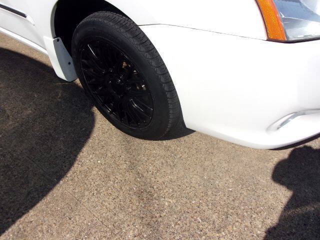 Used 2012 Nissan Sentra 2.0 S FWD image 10