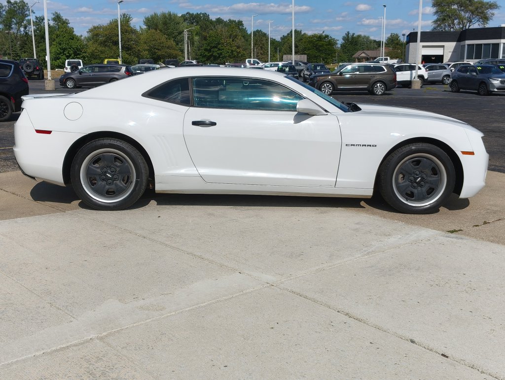 Used 2013 Chevrolet Camaro LS RWD image 11
