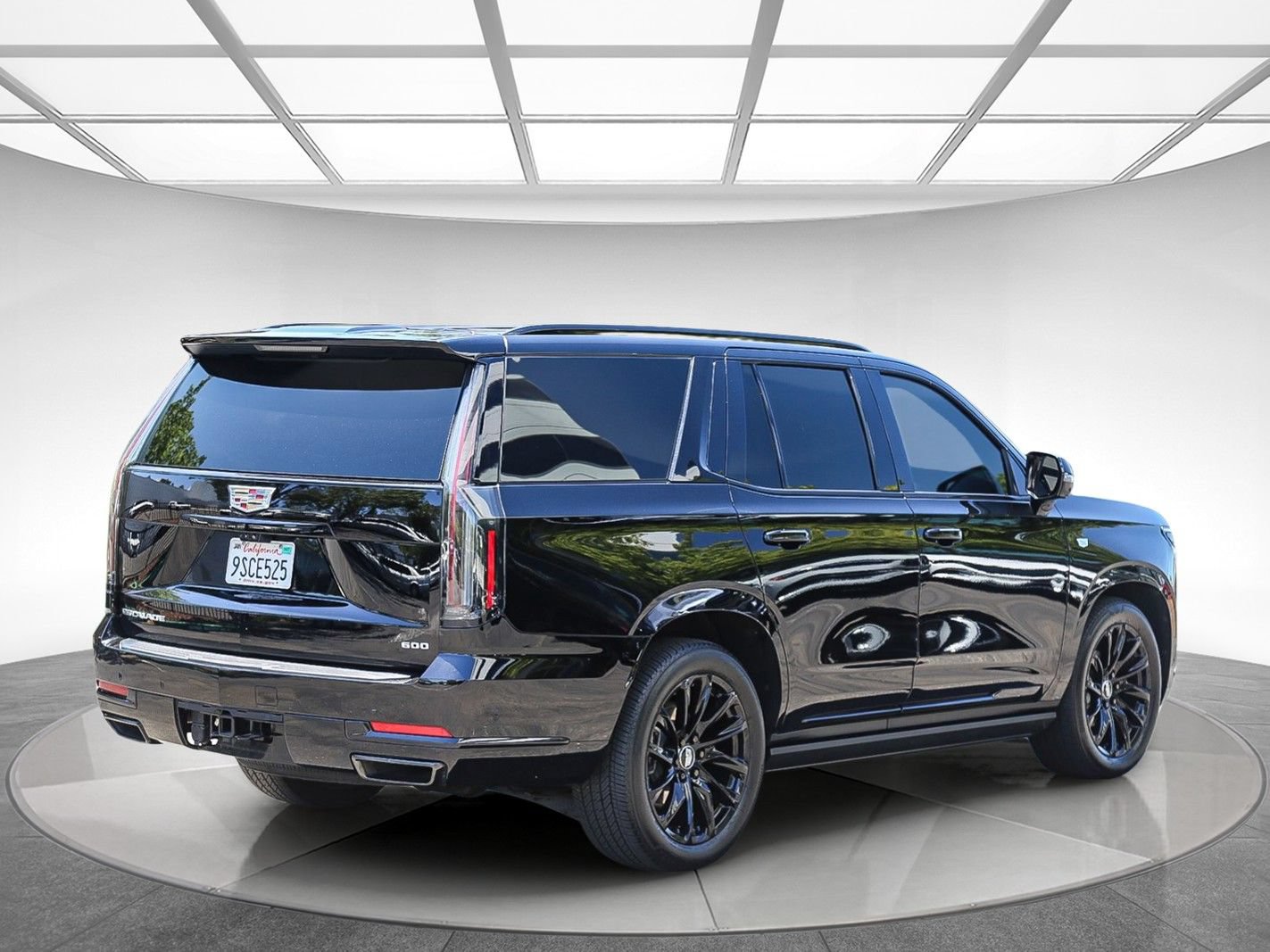 Used 2025 Cadillac Escalade Sport w/ Touring Package AWD/4WD image 4