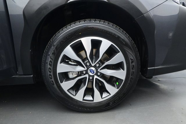Used 2023 Subaru Outback Touring AWD/4WD image 16
