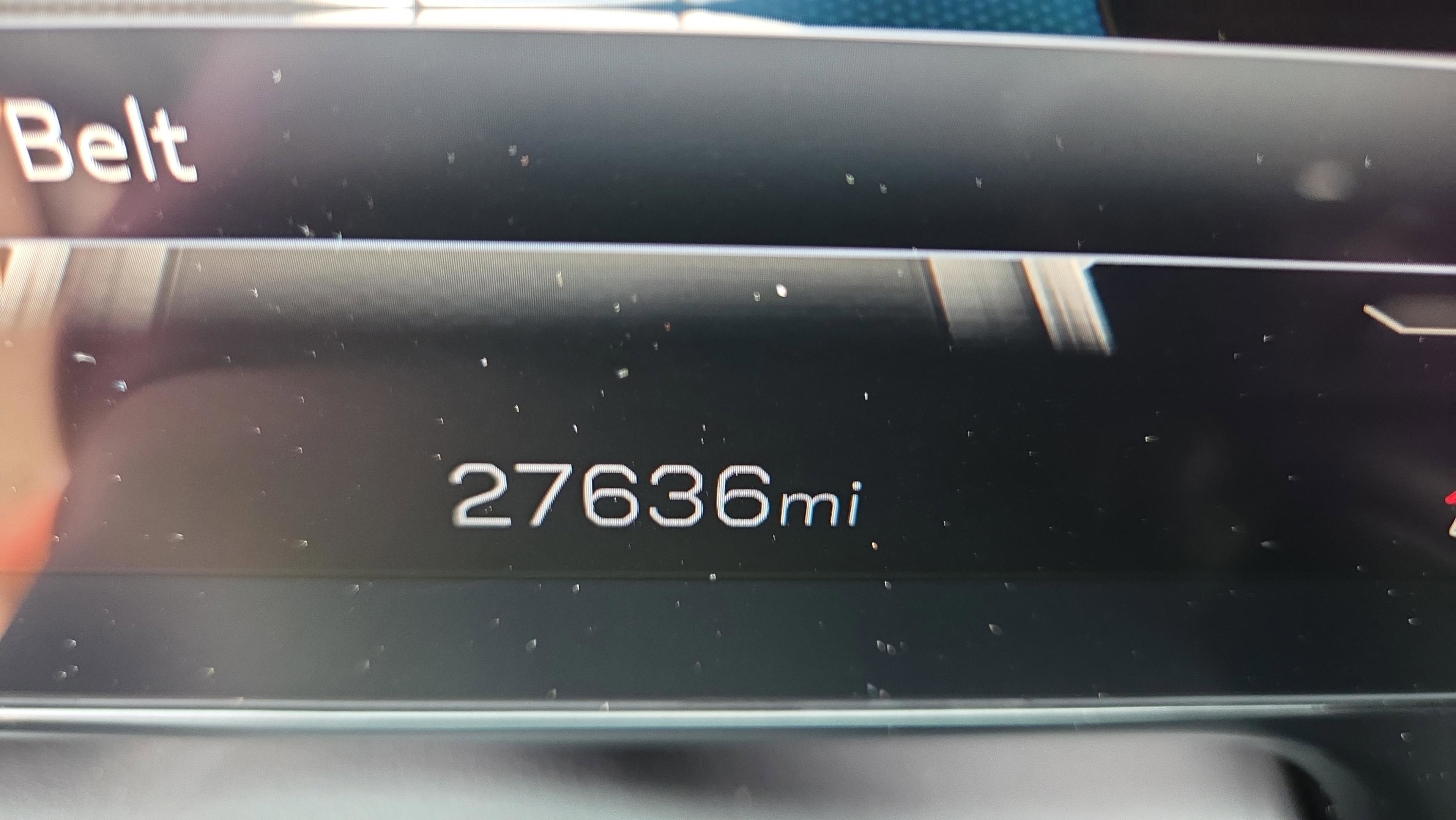 Used 2025 GMC Yukon Denali image 32