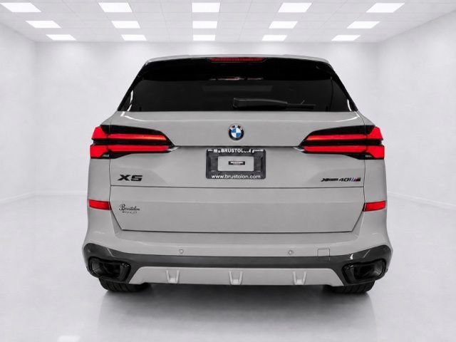 Used 2024 BMW X5 xDrive40i w/ M Sport Package AWD/4WD image 8