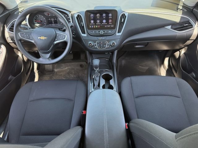 Used 2025 Chevrolet Malibu LT image 13
