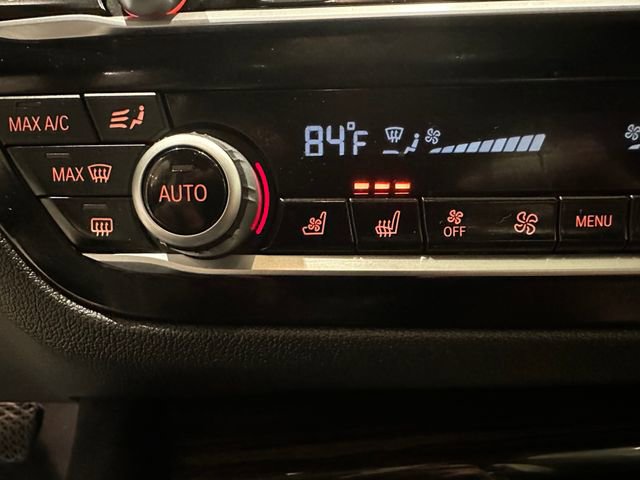 Used 2021 BMW 540i xDrive w/ Premium Package image 14