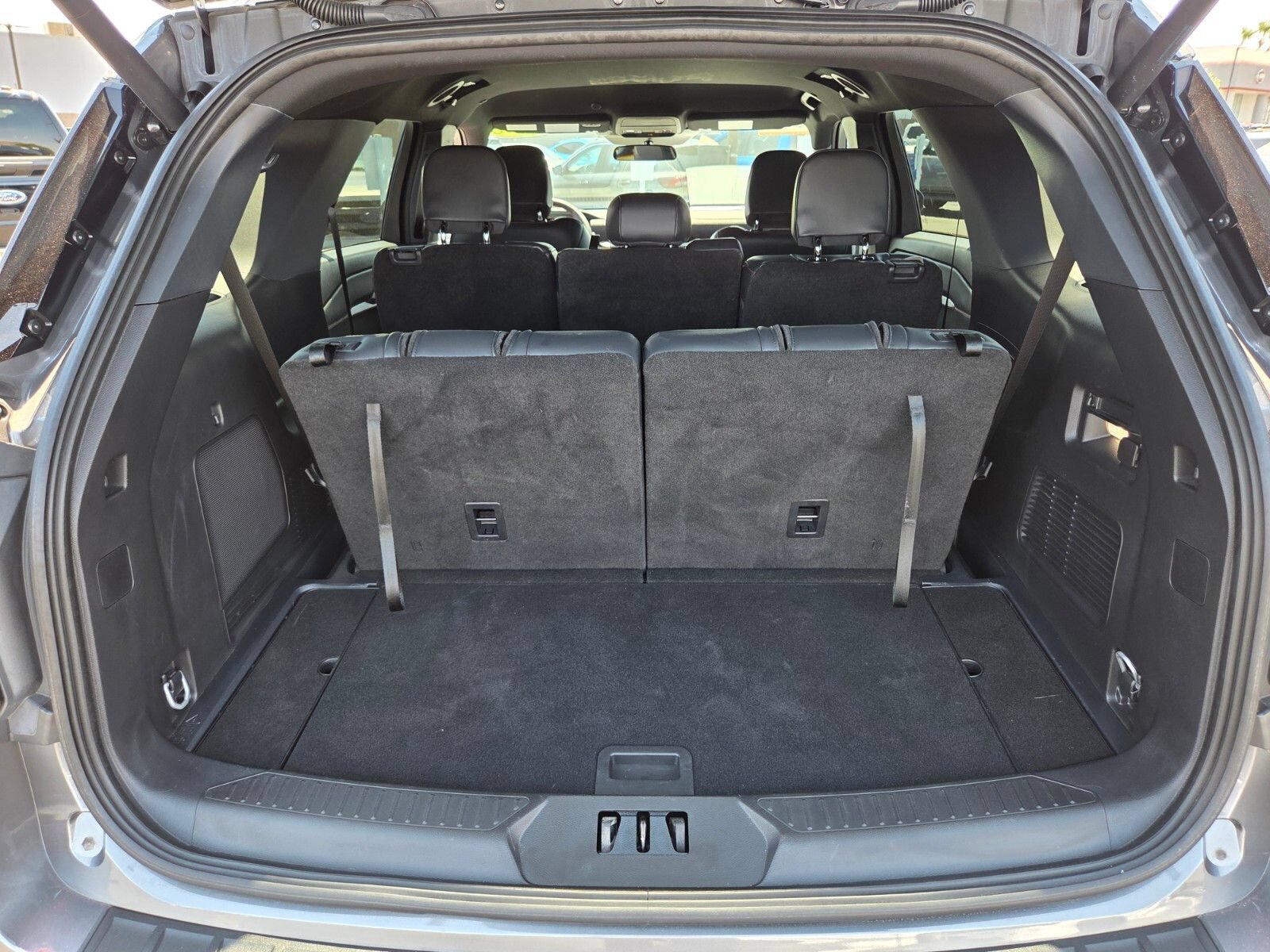 Certified 2025 Ford Explorer ST-Line RWD image 14