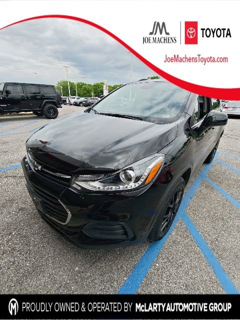 Used 2022 Chevrolet Trax LT w/ Midnight Edition