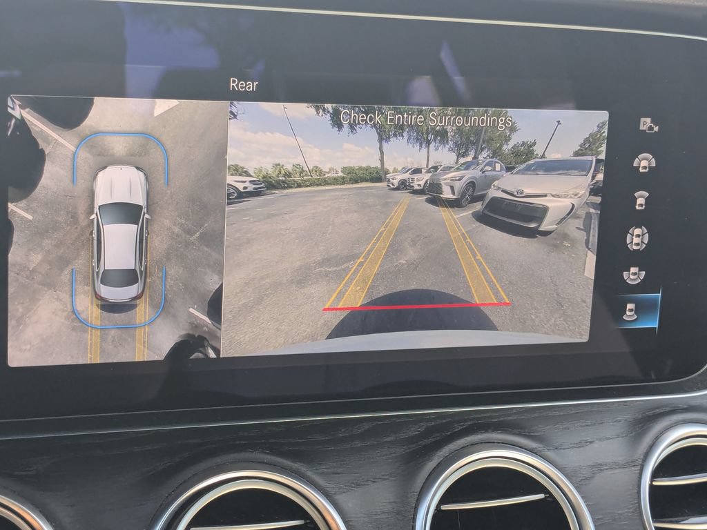 Used 2023 Mercedes-Benz E 350 Sedan w/ Premium Package image 9