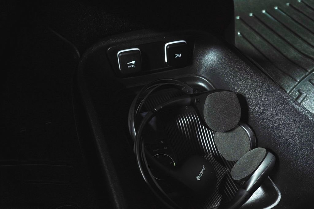 Used 2019 Chrysler Pacifica Limited w/ Tire & Wheel Group image 22