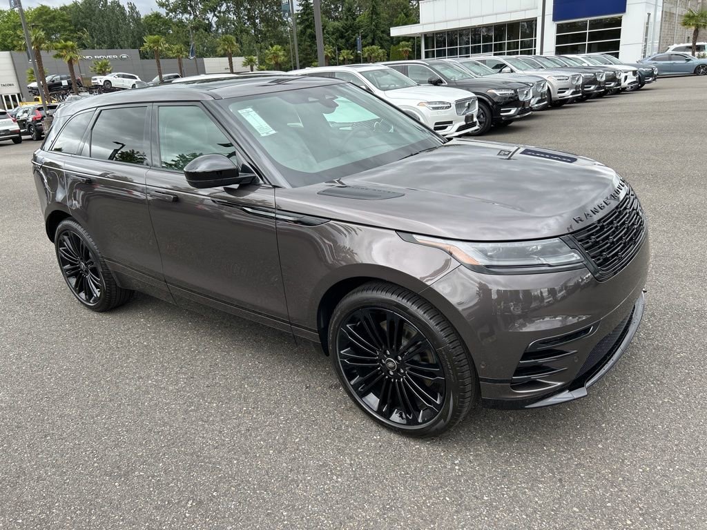 New 2026 Land Rover Range Rover Velar Dynamic SE image 8