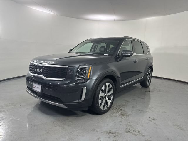 Certified 2022 Kia Telluride S image 2