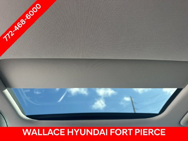 Used 2025 Hyundai Kona Limited FWD image 18