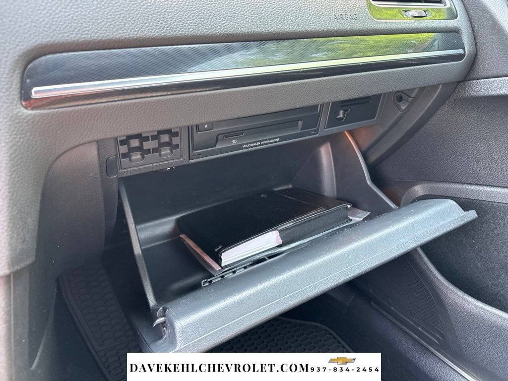 Used 2017 Volkswagen Golf 4-Door FWD image 19