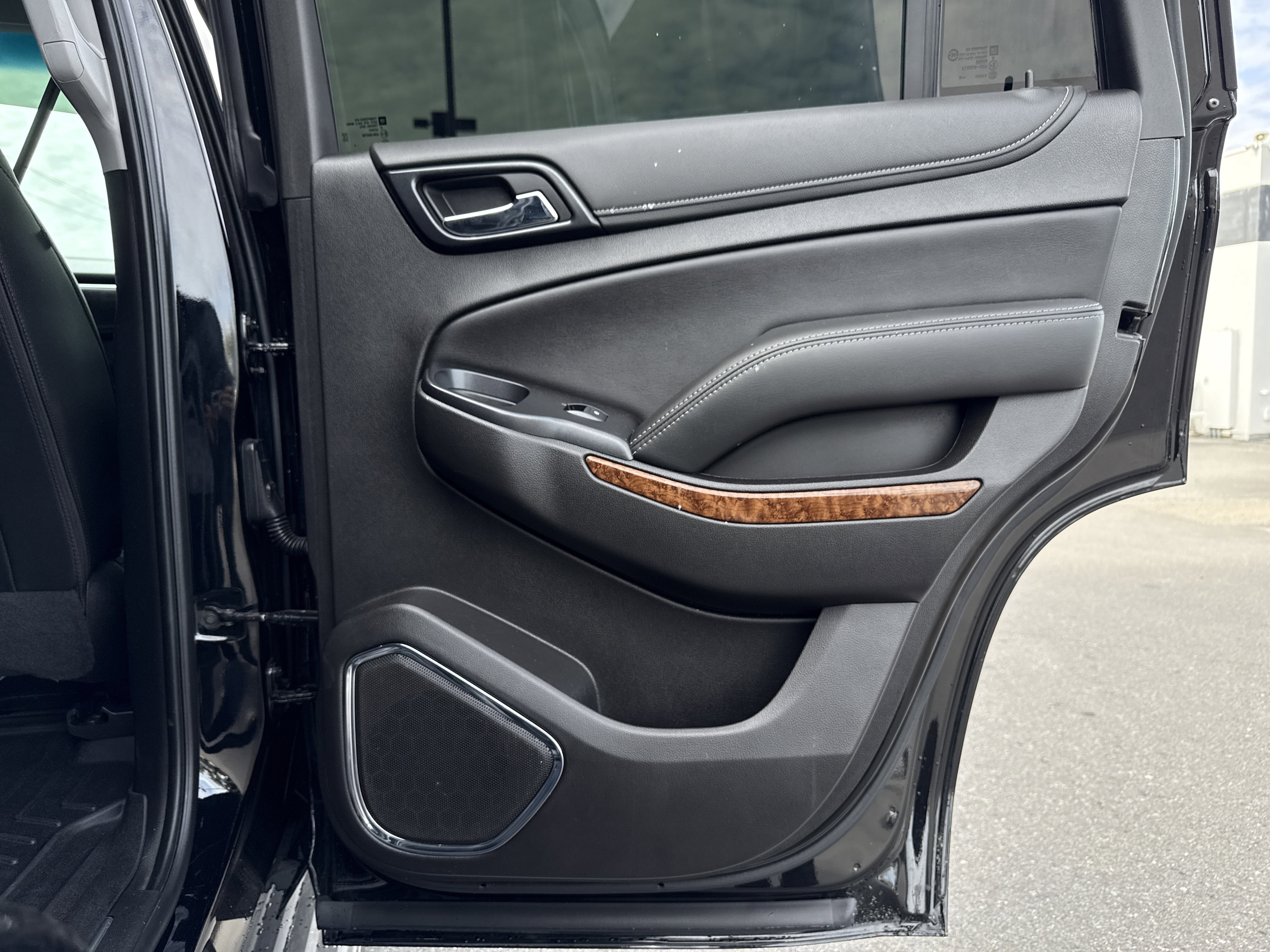 Used 2020 Chevrolet Tahoe Premier image 41