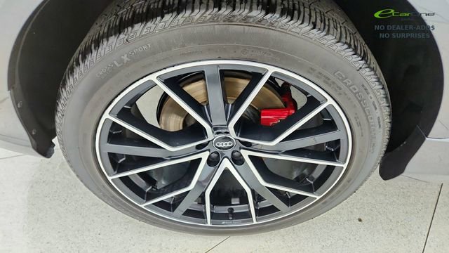 Used 2020 Audi Q8 Prestige w/ Prestige Package image 59