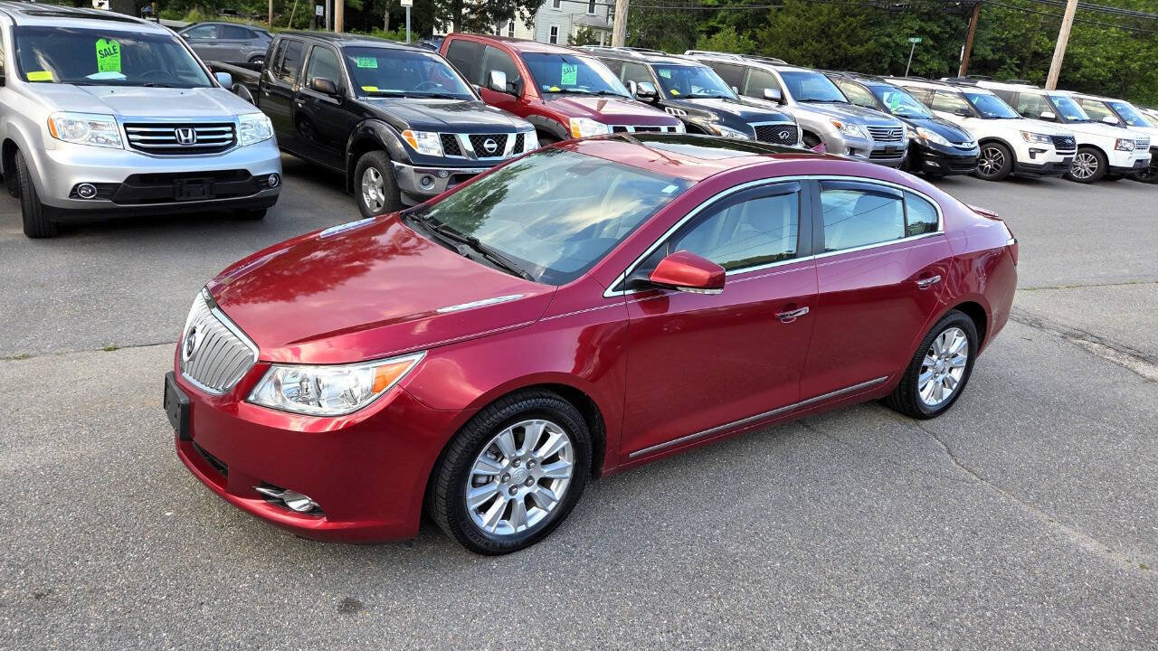 Used 2012 Buick LaCrosse Premium w/ Entertainment Package FWD image 2