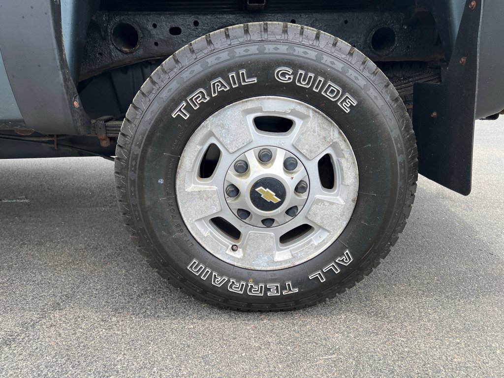 Used 2013 Chevrolet Silverado 2500 LT w/ Interior Plus Package AWD/4WD image 28