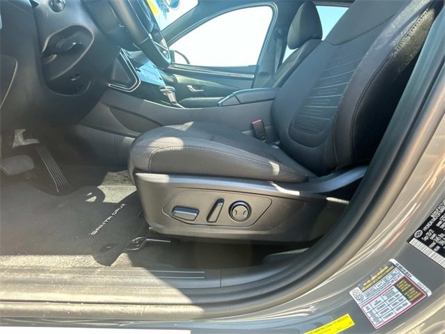 Used 2022 Hyundai Santa Cruz SEL Premium w/ Cargo Package image 17