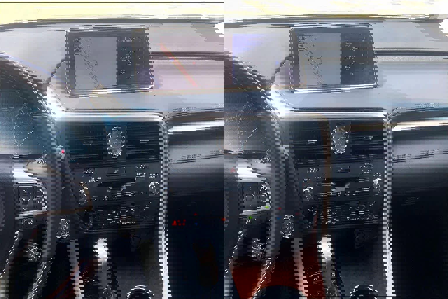 Used 2019 Lexus RX 350L image 6