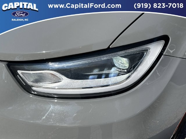 Used 2025 Chrysler Pacifica Select FWD image 11