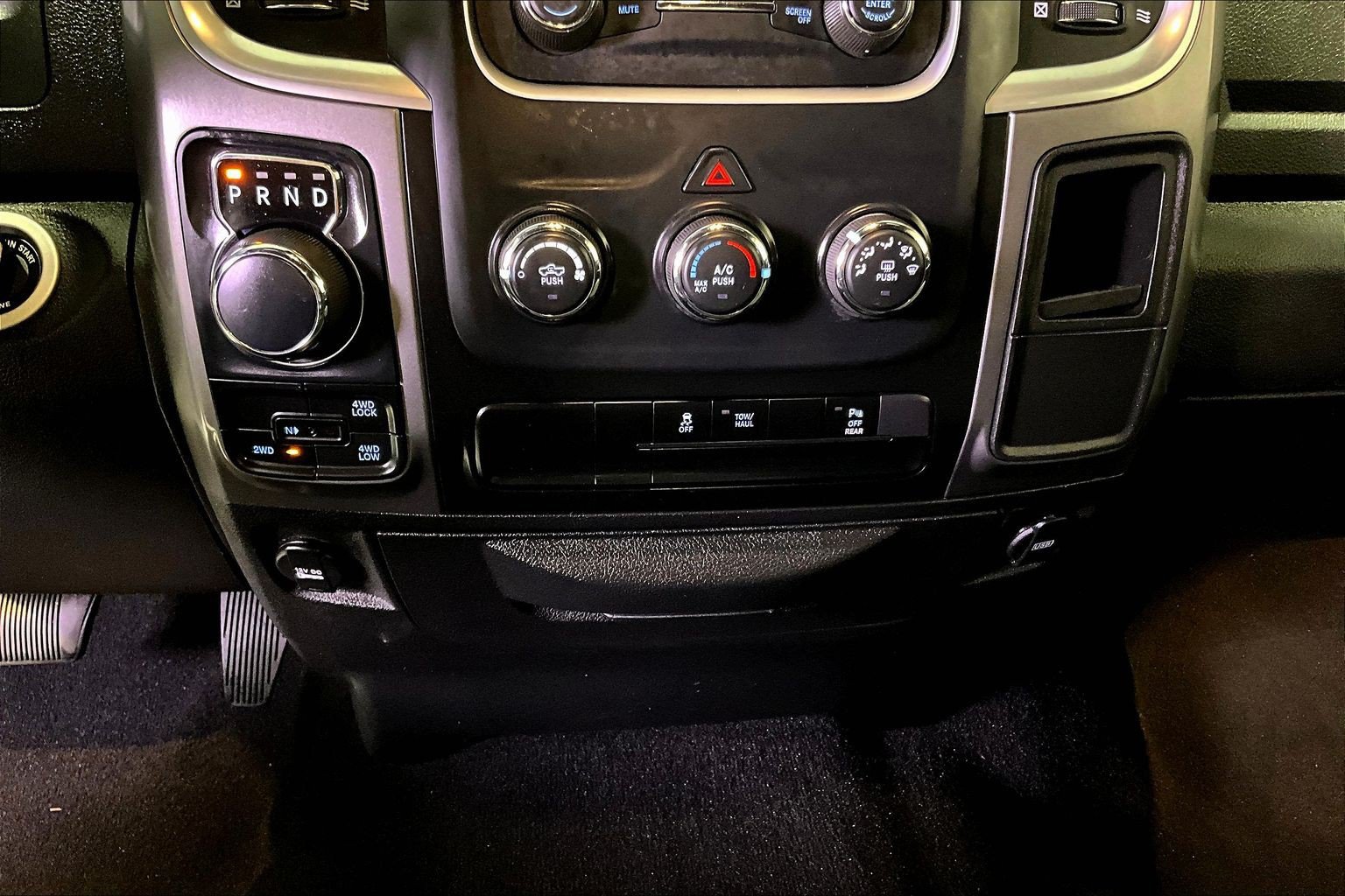 Used 2024 RAM 1500 Classic Warlock AWD/4WD image 17