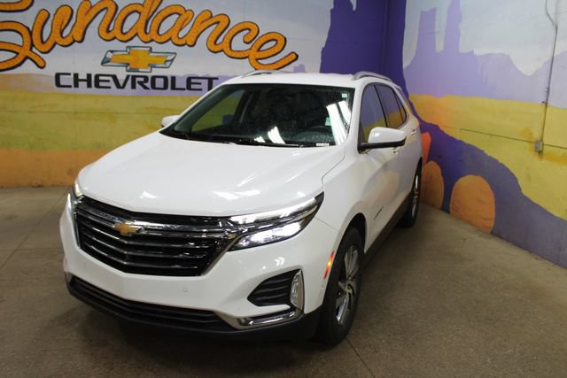 Used 2023 Chevrolet Equinox Premier AWD/4WD image 4