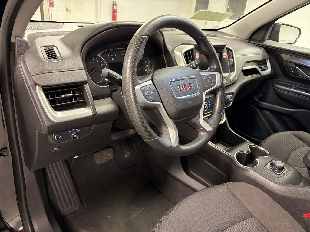 Used 2024 GMC Terrain SLE AWD/4WD image 24