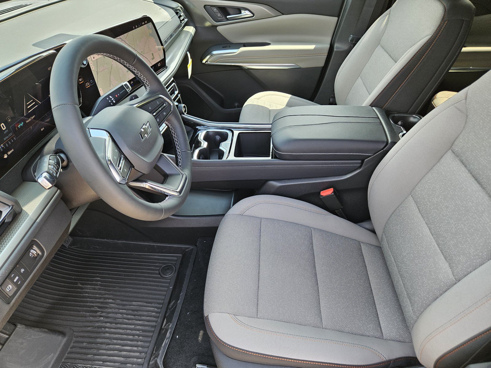New 2027 Chevrolet Traverse LT w/ Midnight/Sport Edition FWD image 9
