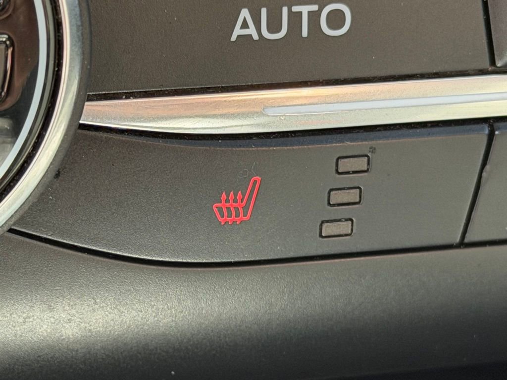 Used 2020 Ford Escape SE FWD image 22