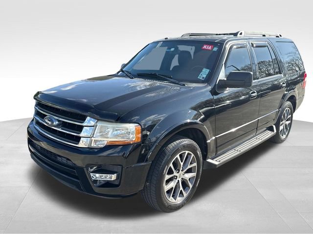 Used 2017 Ford Expedition XLT w/ Equipment Group 202A image 3