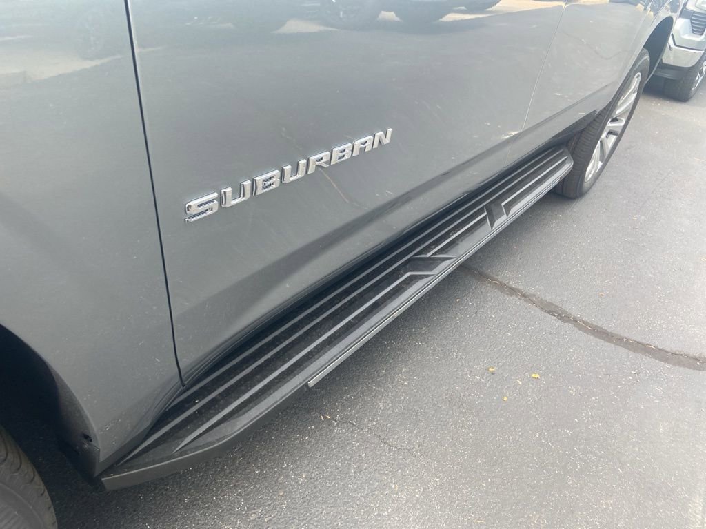 New 2025 Chevrolet Suburban Premier w/ Sun And Tow Package image 5