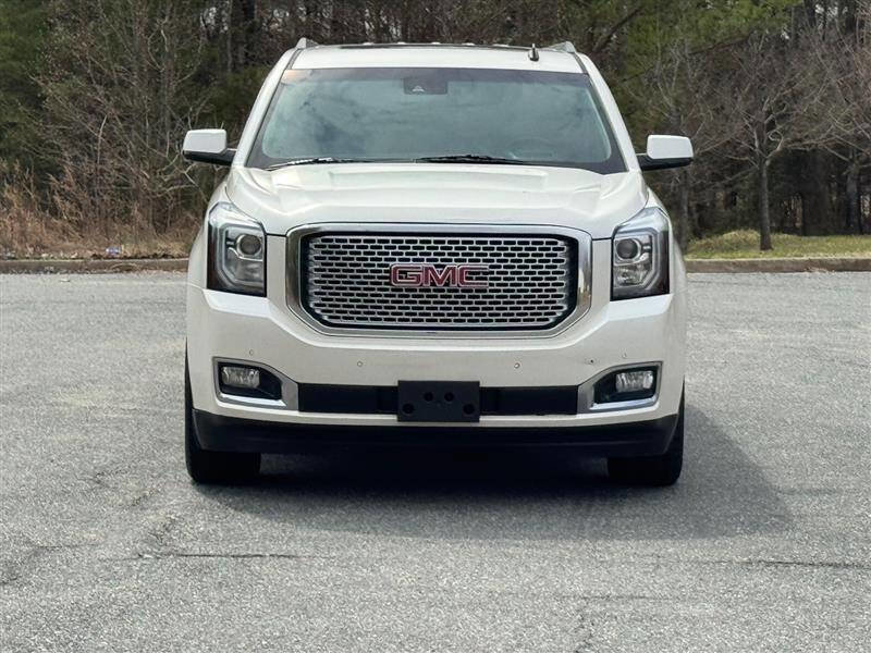 Used 2015 GMC Yukon XL Denali w/ Touring Package image 9