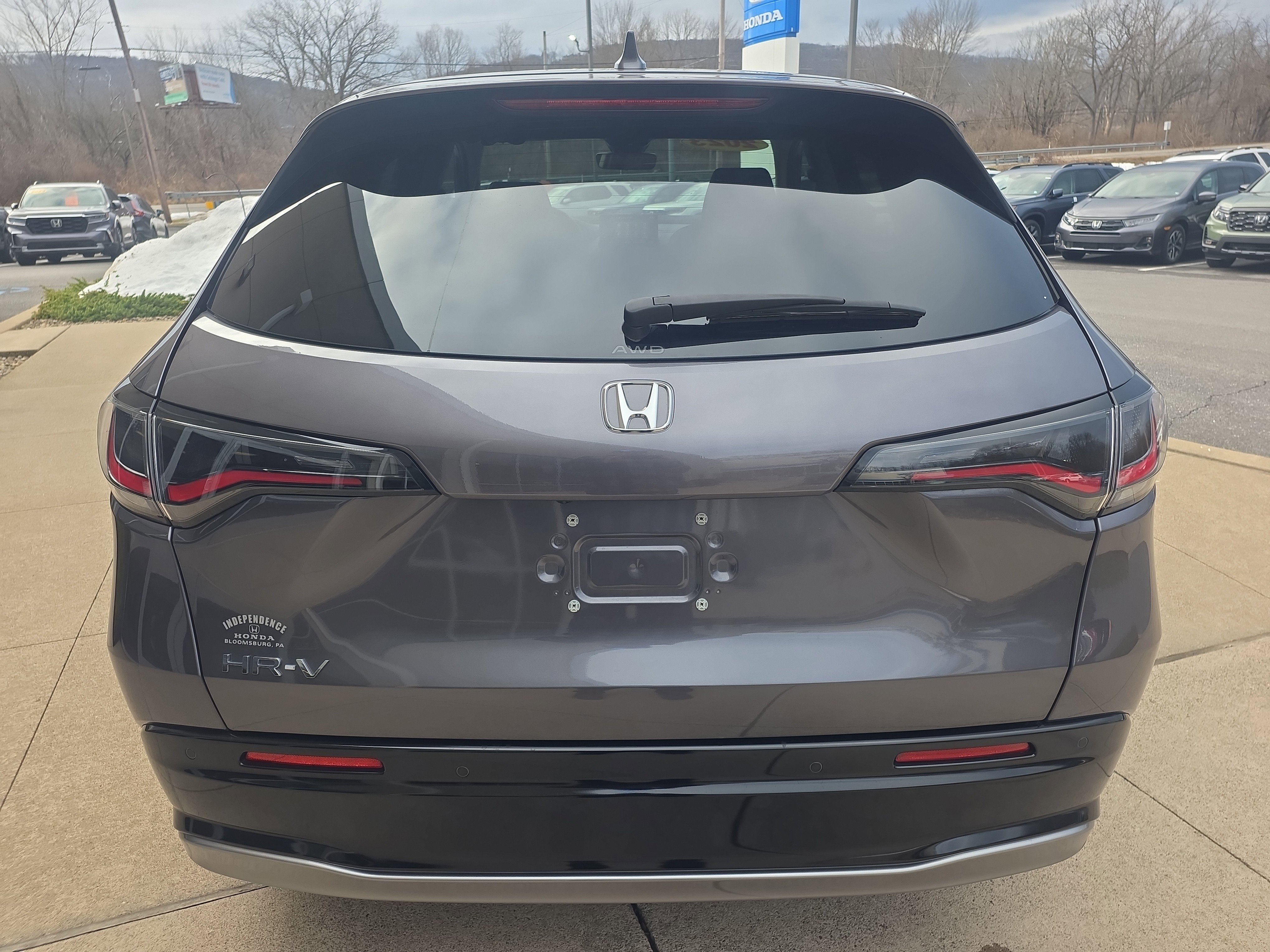 Used 2023 Honda HR-V EX-L image 6