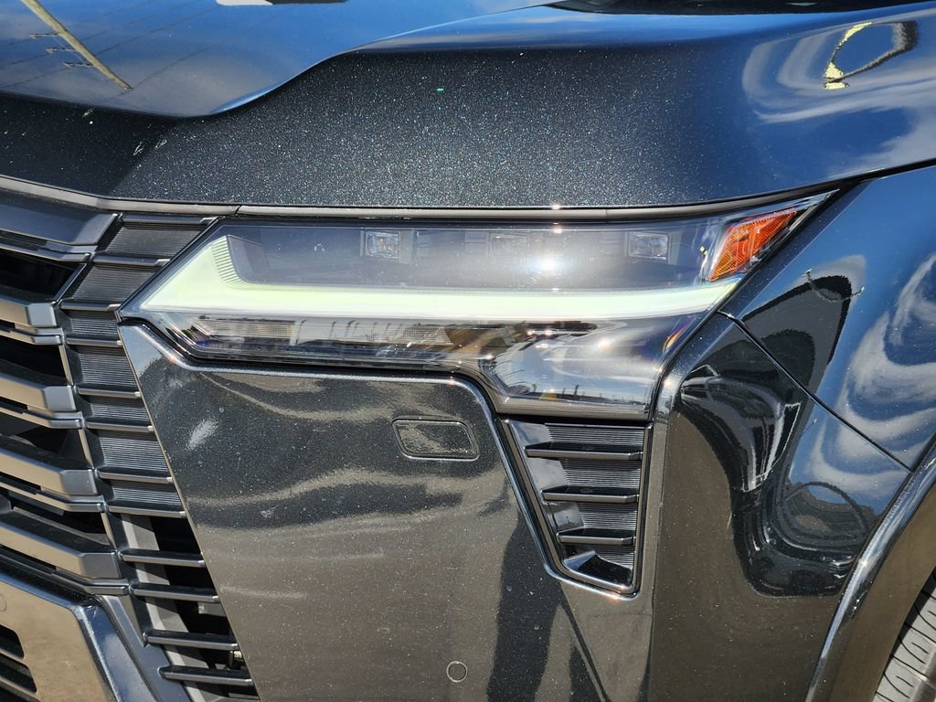 Used 2024 Lexus GX 550 w/ Accessory Package (Z1) AWD/4WD image 9