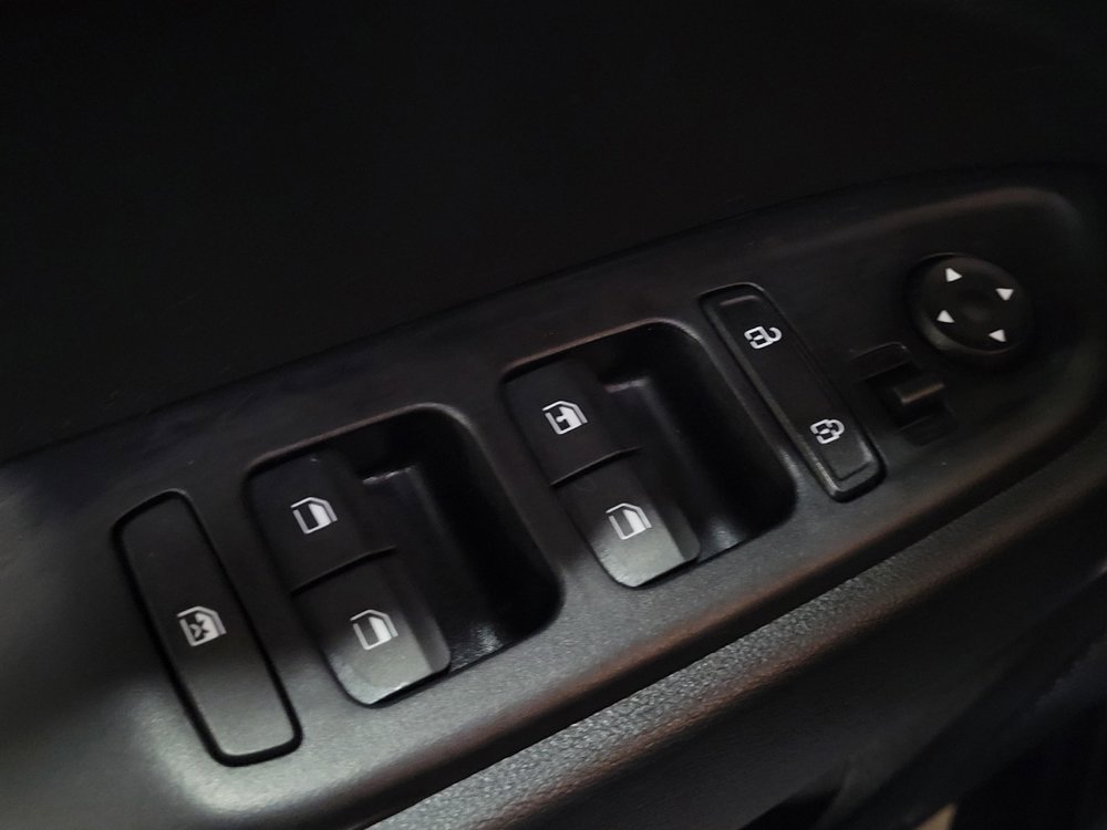 Used 2024 Hyundai Venue SE image 27