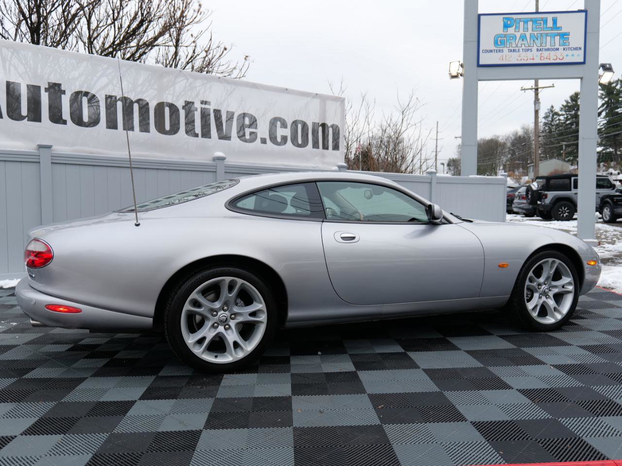 Used 2004 Jaguar XK8 Coupe image 63